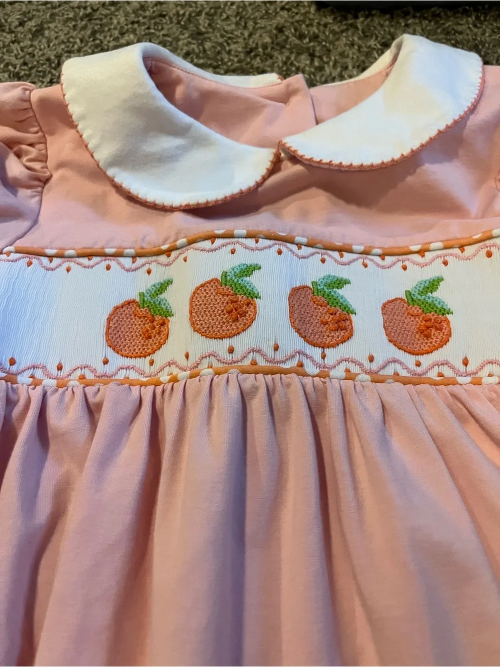 Shrimp and grits girls smocked dress size 6 peaches pink